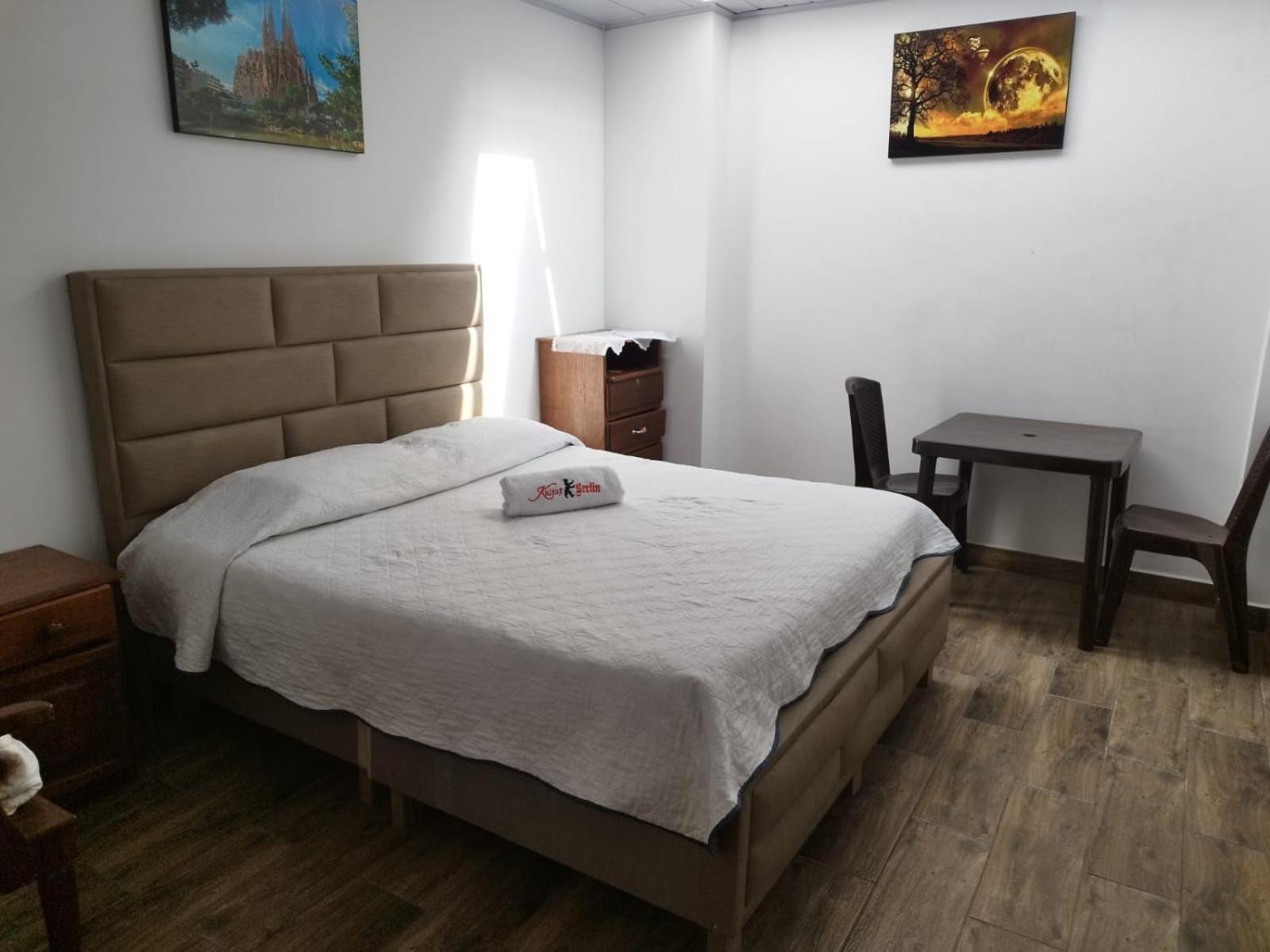 Kultur Berlin Hostel & Suites Sucre Esterno foto